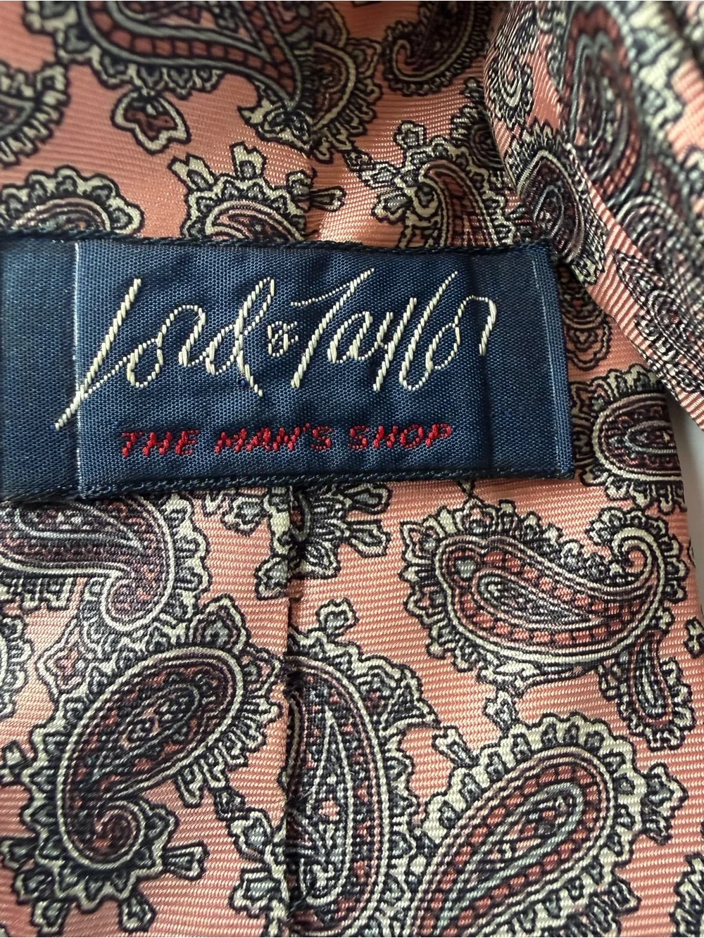 Lord and Taylor Men's Pink Paisley Silk Tie